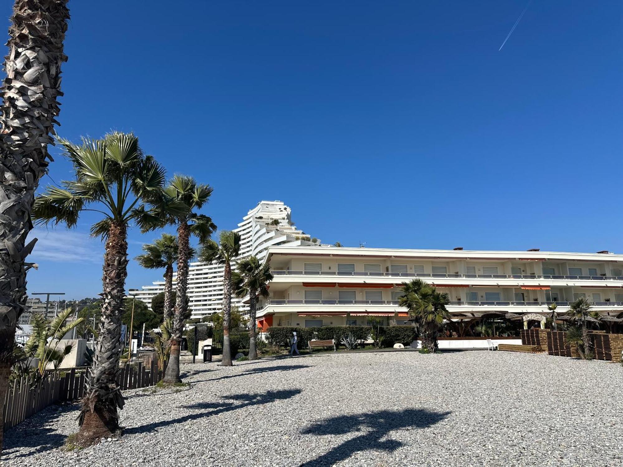 Studio Front De Mer A 10Metres De La Plage Villeneuve-Loubet Exterior photo